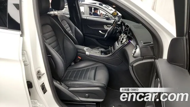 Mercedes-Benz GLC-Class 2023 — фото 11