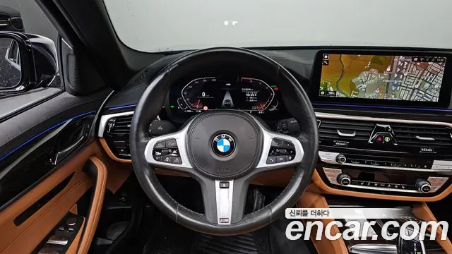BMW 5-Series 2021 — фото 15