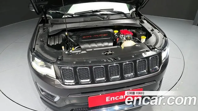 Jeep Compass 2020 — фото 6