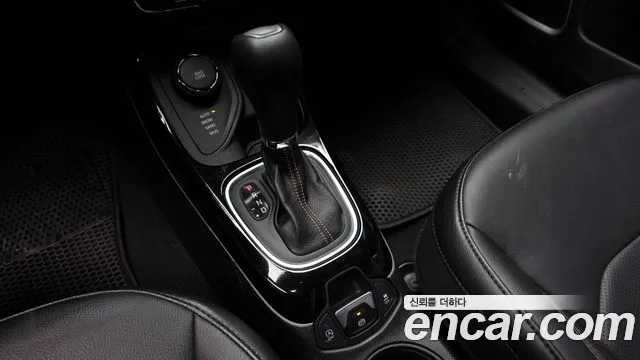 Jeep Compass 2020 — фото 9