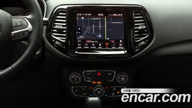 Jeep Compass 2020 — фото 14