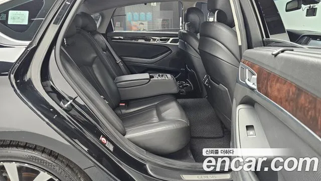 Hyundai Genesis 2016 — фото 12