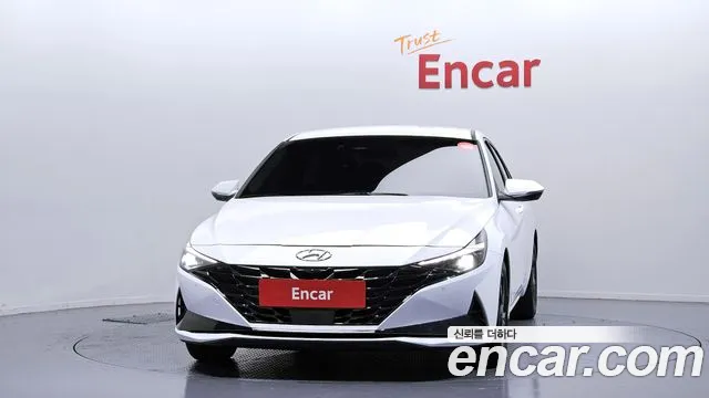 Hyundai AVANTE 2023 — фото 3