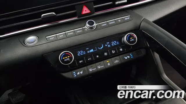 Hyundai AVANTE 2023 — фото 17