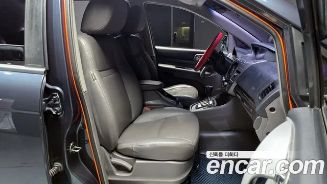 KG_Mobility_Ssangyong KORANDO 2014 — фото 12