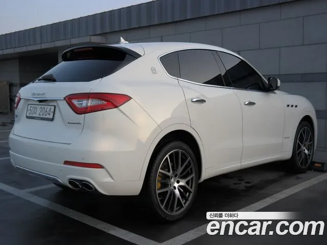 Maserati Levante 2018 — фото 4