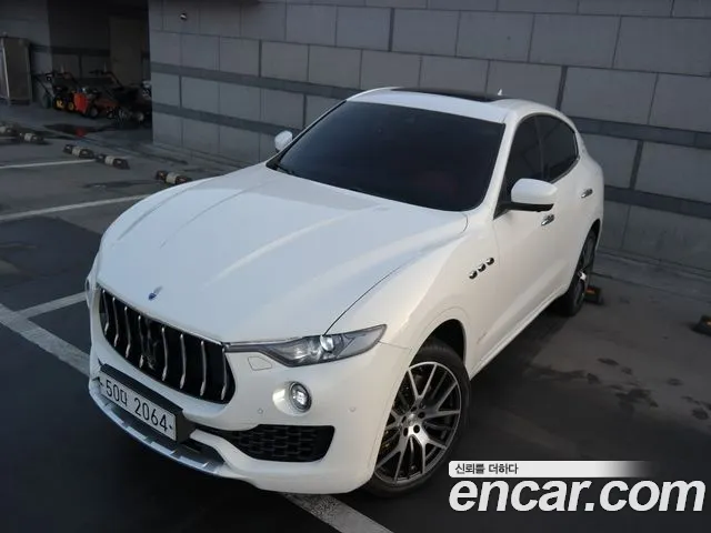 Maserati Levante 2018 — фото 8