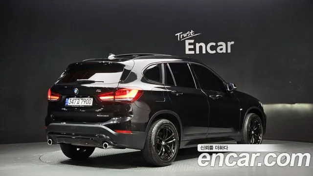 BMW X1 2021 — фото 2