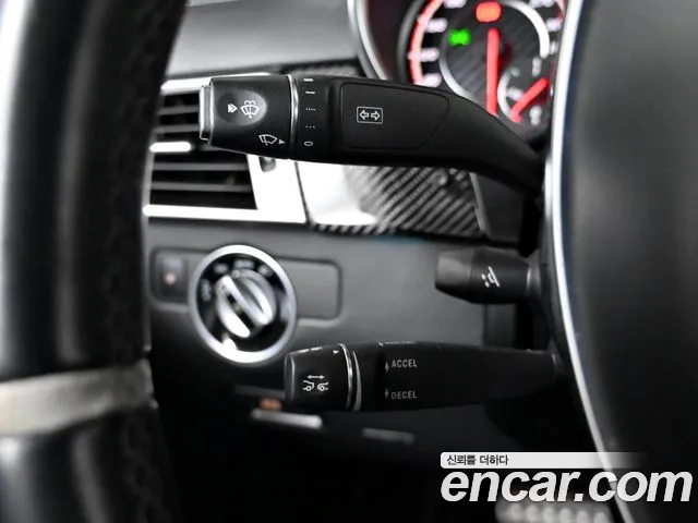 Mercedes-Benz GLE-Class 2019 — фото 15