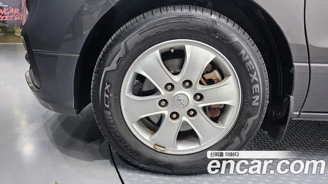 Hyundai Starex 2019 — фото 5