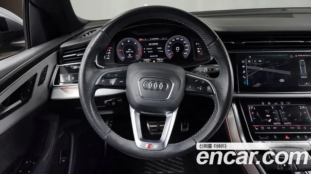Audi Q8 2020 — фото 13