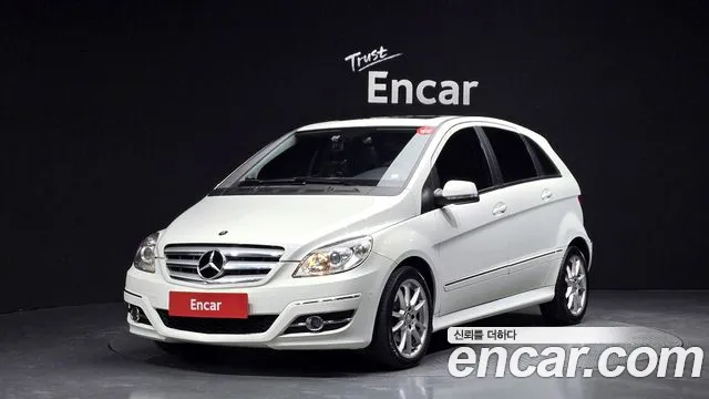 Mercedes-Benz B-Class 2010 — фото 1