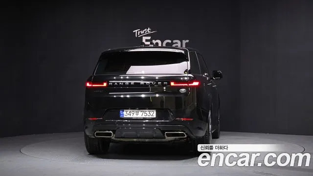 Land Rover Range Rover Sport 2023 — фото 4