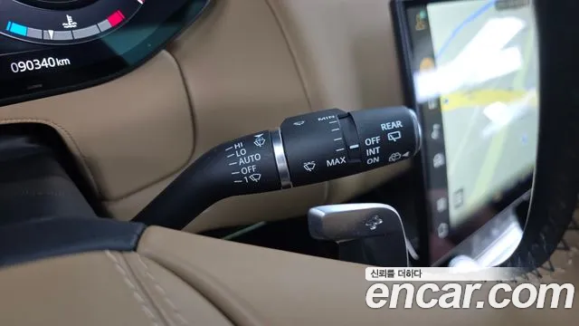 Land Rover Range Rover Sport 2023 — фото 14