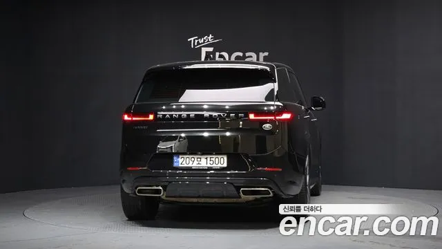 Land Rover Range Rover Sport 2023 — фото 4