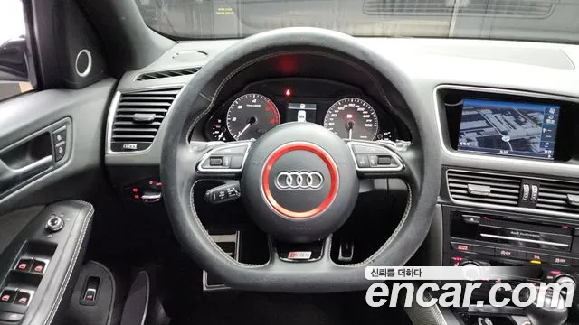 Audi SQ5 2016 — фото 13