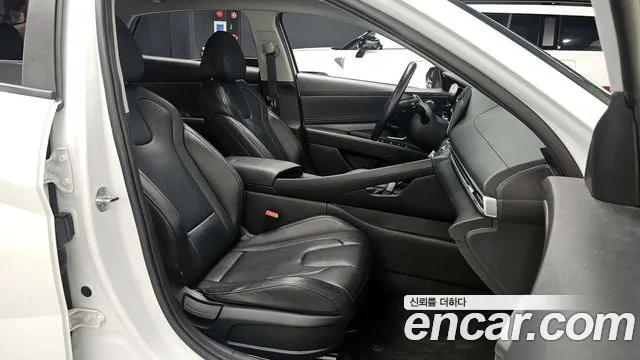 Hyundai AVANTE 2024 — фото 10