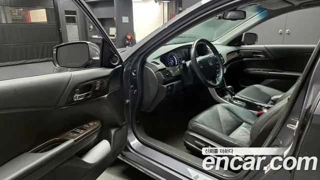 Honda Accord 2013 — фото 10