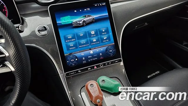 Mercedes-Benz C-Class 2023 — фото 15
