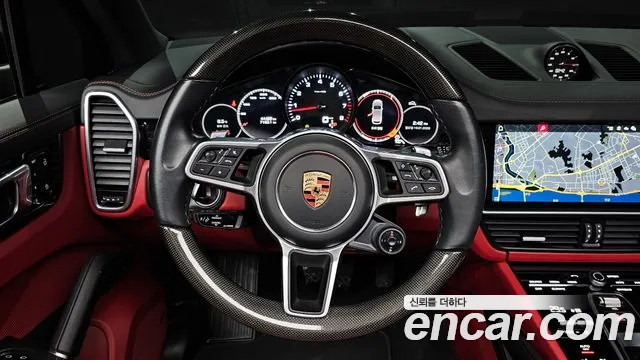 Porsche Cayenne 2021 — фото 13