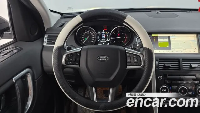 Land Rover Discovery Sport 2017 — фото 13