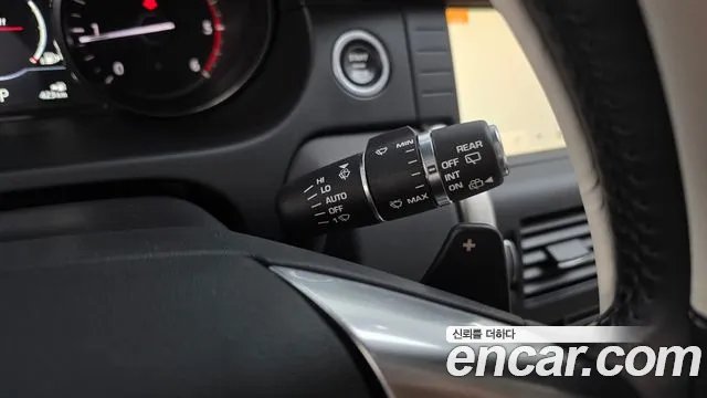 Land Rover Discovery Sport 2017 — фото 18