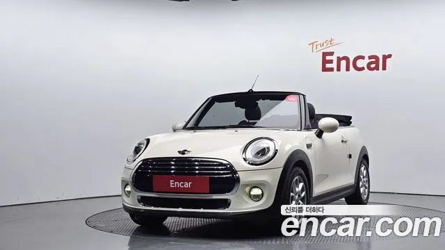 MINI Cooper Convertible