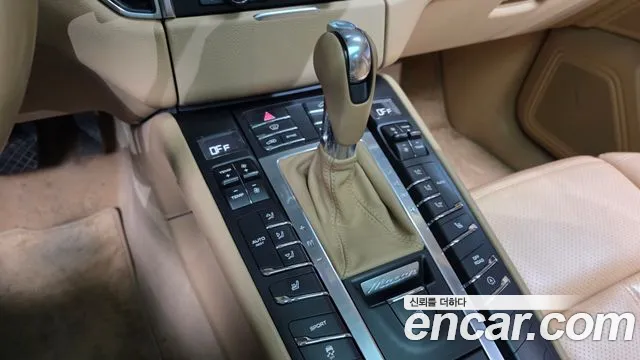 Porsche Macan 2015 — фото 9