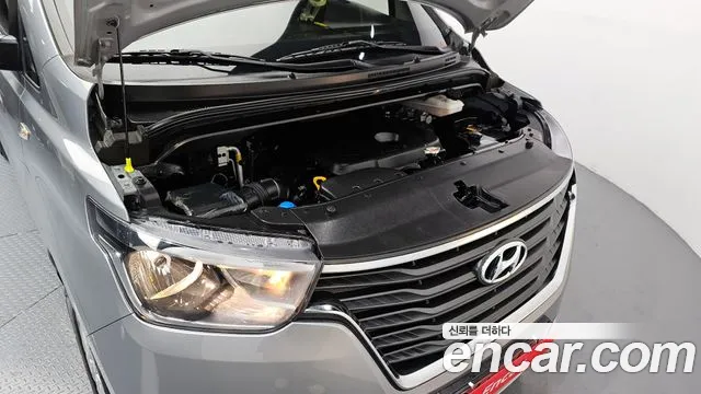 Hyundai Starex 2021 — фото 6