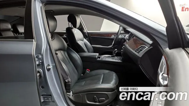 Hyundai Genesis 2016 — фото 10