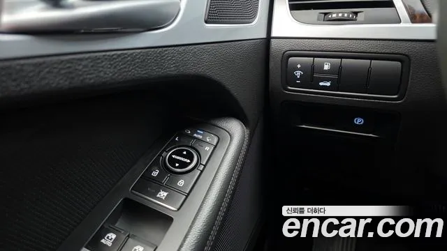 Hyundai Genesis 2016 — фото 18