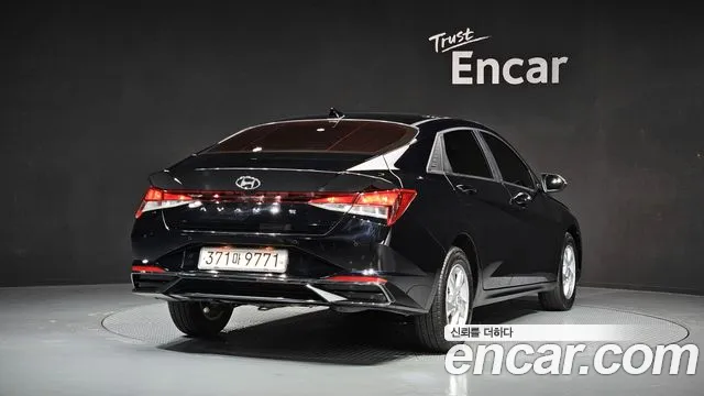 Hyundai AVANTE 2021 — фото 2