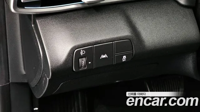 Hyundai AVANTE 2021 — фото 15