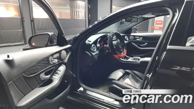 Mercedes-Benz C-Class 2018 — фото 10