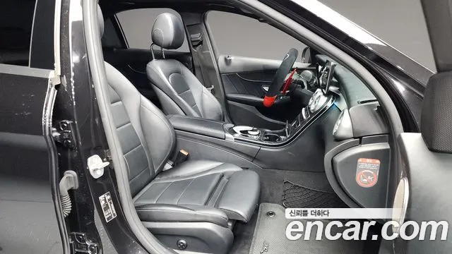 Mercedes-Benz C-Class 2018 — фото 11