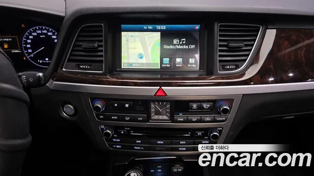 Hyundai Genesis 2014 — фото 14