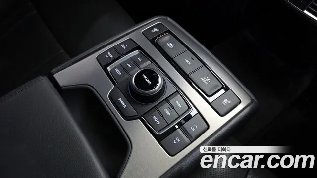 Hyundai Genesis 2014 — фото 18