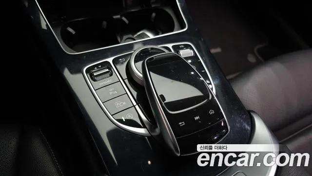Mercedes-Benz C-Class 2019 — фото 18
