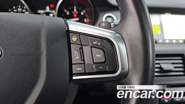 Land Rover Discovery Sport 2017 — фото 10