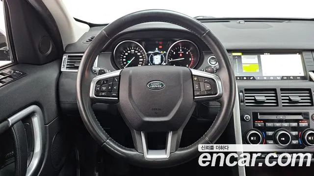 Land Rover Discovery Sport 2017 — фото 13