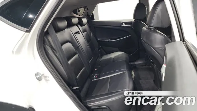 Hyundai Tucson 2019 — фото 12