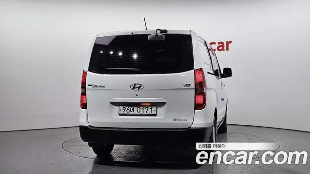 Hyundai Starex 2019 — фото 4