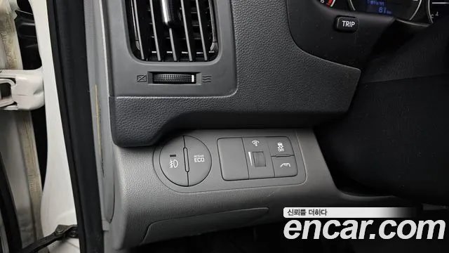 Hyundai Starex 2019 — фото 14