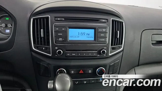 Hyundai Starex 2019 — фото 17