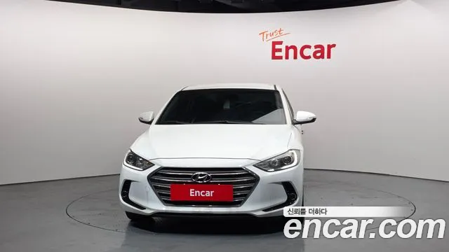 Hyundai AVANTE 2016 — фото 3