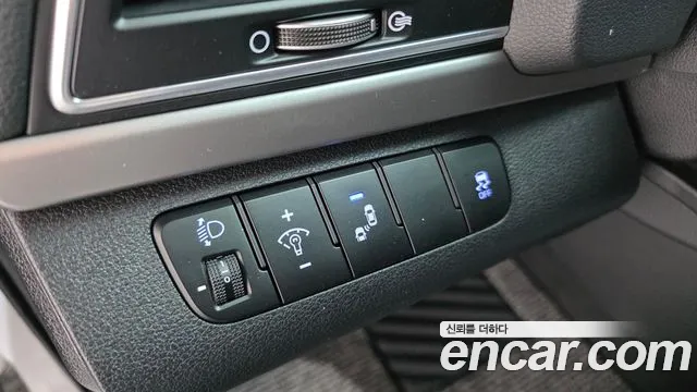 Hyundai AVANTE 2016 — фото 13