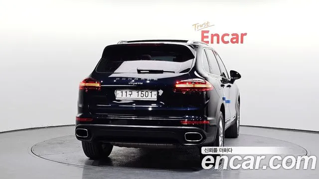 Porsche Cayenne 2016 — фото 4