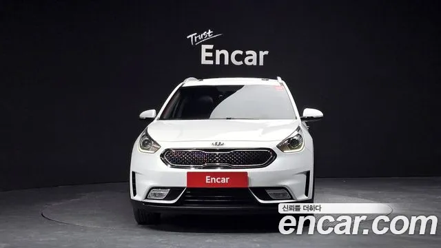 Kia Niro 2017 — фото 3
