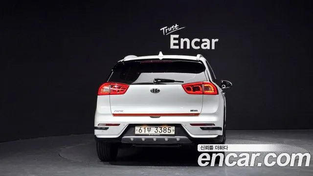 Kia Niro 2017 — фото 4
