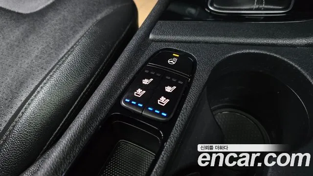 Kia Niro 2017 — фото 18